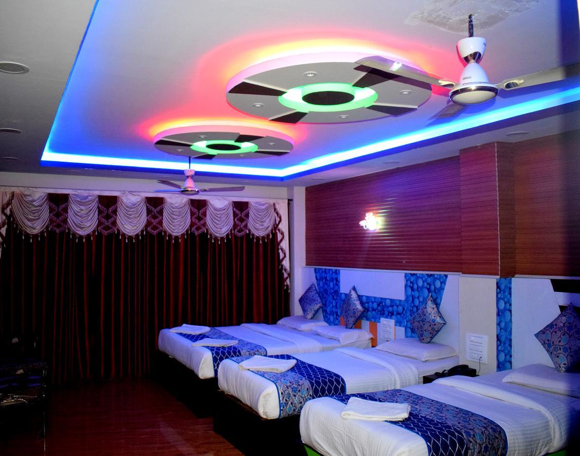 Hotel Kaveri Palace Майсур Экстерьер фото