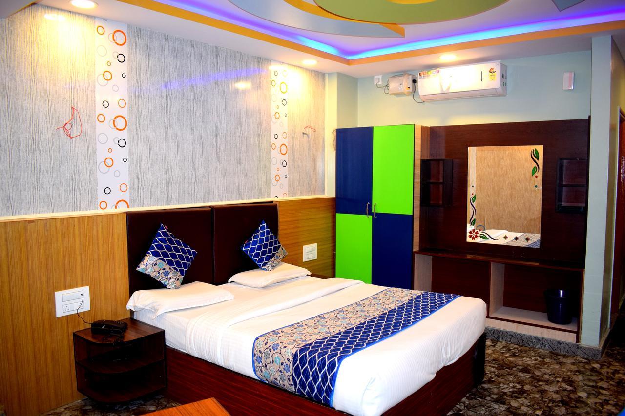 Hotel Kaveri Palace Майсур Экстерьер фото