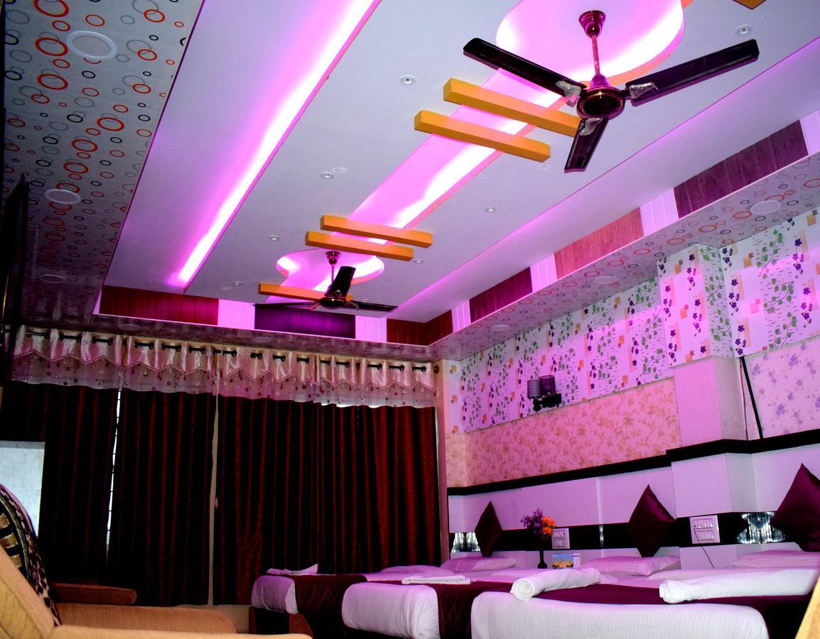 Hotel Kaveri Palace Майсур Экстерьер фото
